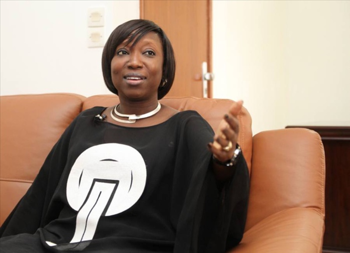 Viviane Bampassy, ministre de la Fonction Publique répond : " Je n’ai jamais convoqué le SYTJUST "