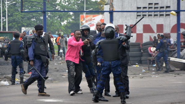 RDC : Violences à Kinshasa au moins 17 morts, dont 3 policiers