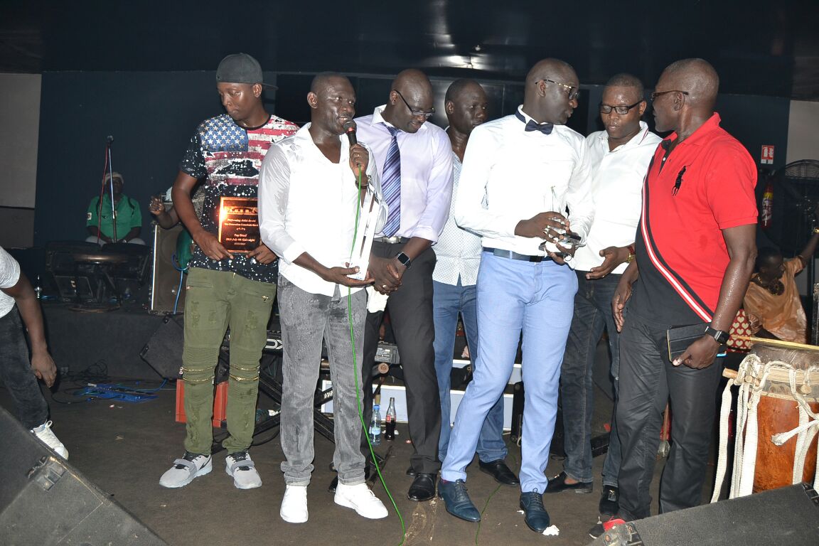 Photos : Pape Diouf a chauffé le Bloowy lors de la soirée de New African Production