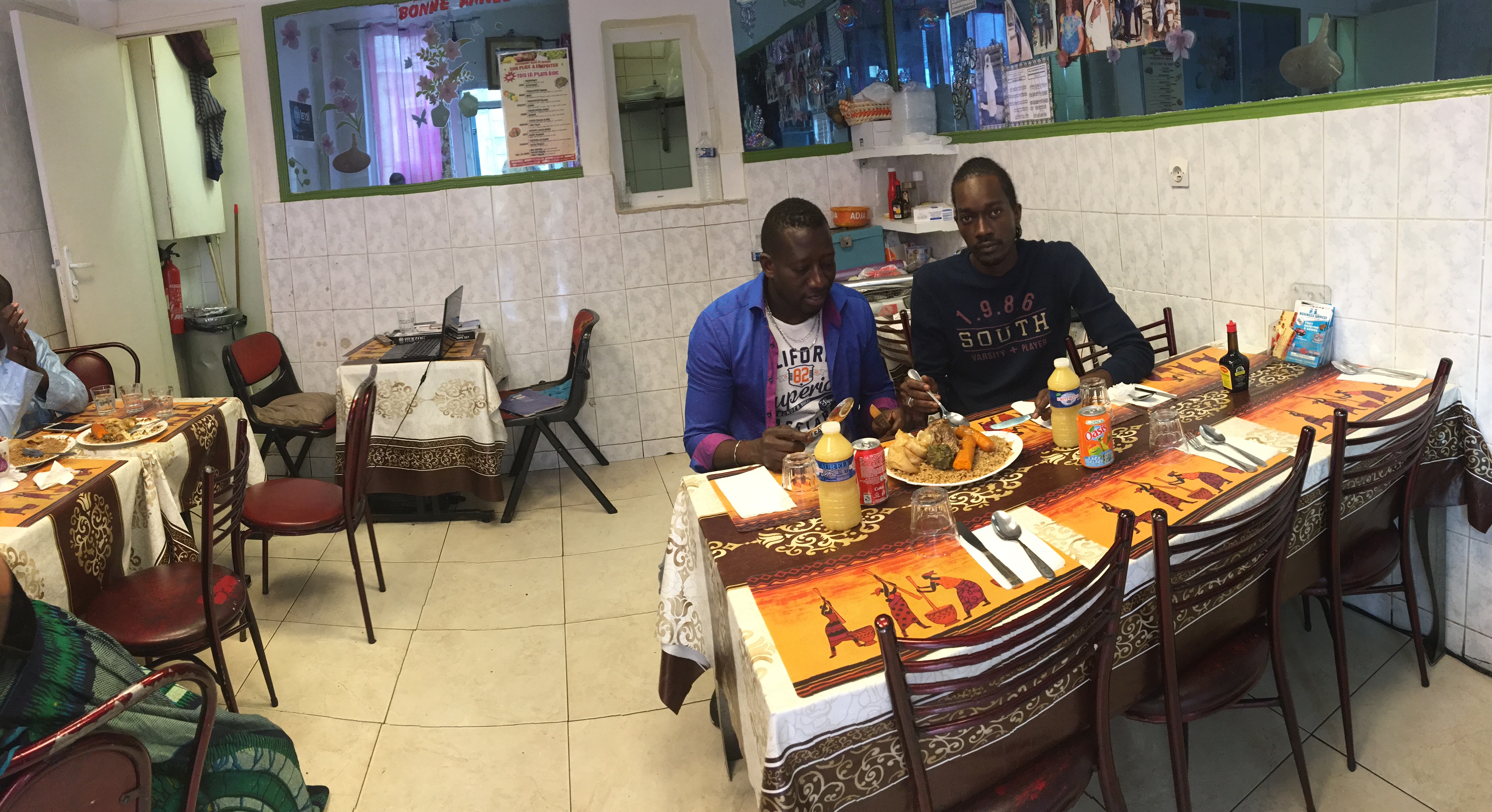 ​Savourez le riz au poisson au Coeur de Paris Chez Nabou au restaurant ETOILE D'AFRIQUE