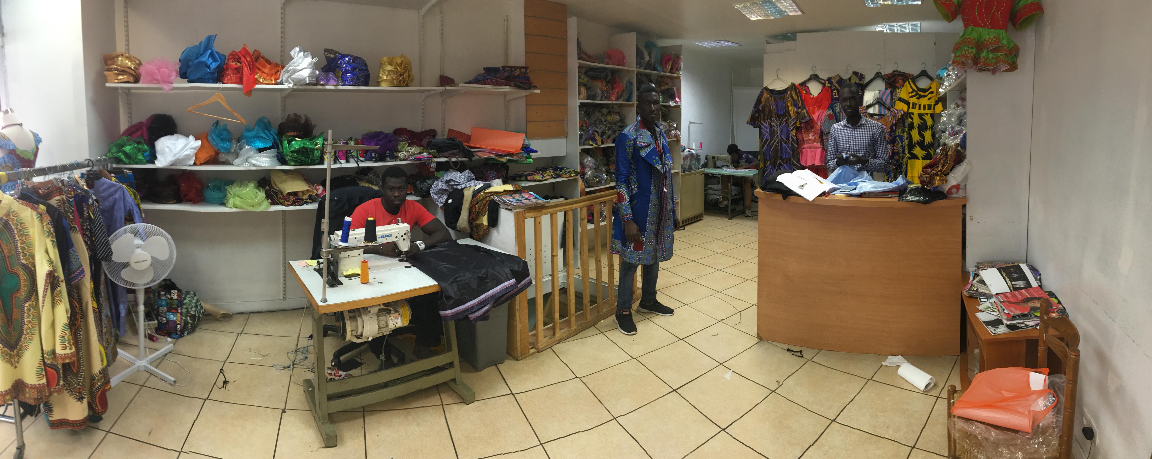 Khar Fashion à Barbès : Chez Khadim Seck, optez pour des coupes afro-européennes
