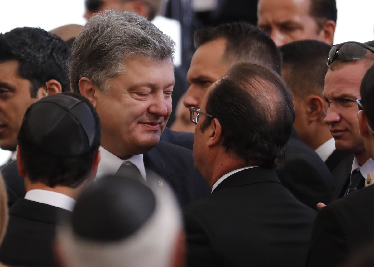 François Hollande et le président ukrainien Petro Porochenko