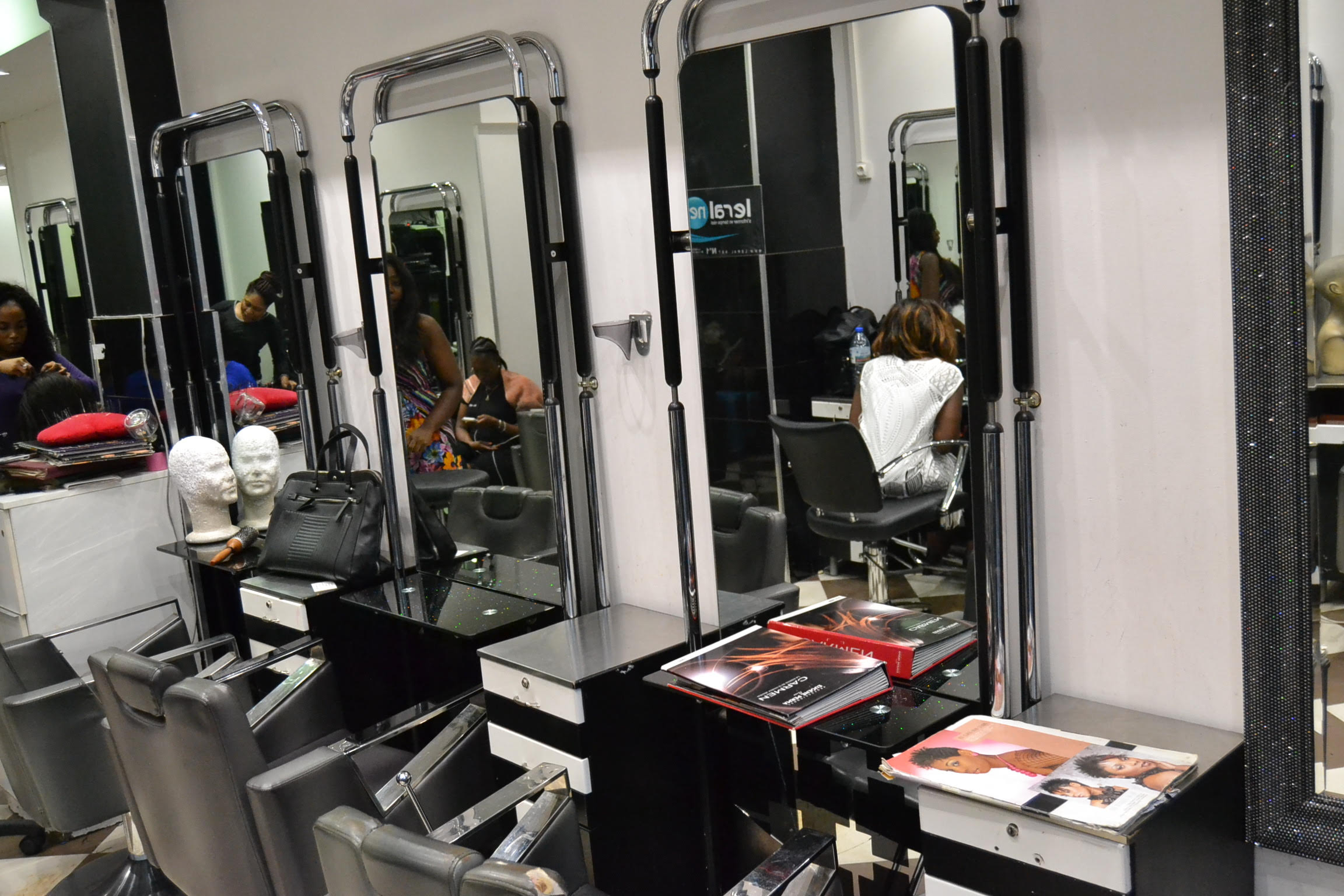 Tacco Affro coiffure : Le salon des stars de Paris