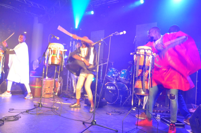 Vidéo: Prestation du groupe Soralé Boy de Bruxelles: petits fils de feu Doudou Ndiaye Rose, concert Titi au Dock Haussman de Paris.
