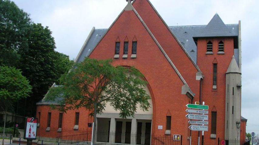 Son église attaquée, le curé, ancien judoka, immobilise le cambrioleur