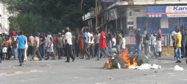 « Attentat » contre le Siège de Rewmi : plusieurs blessés, dont certains grièvement