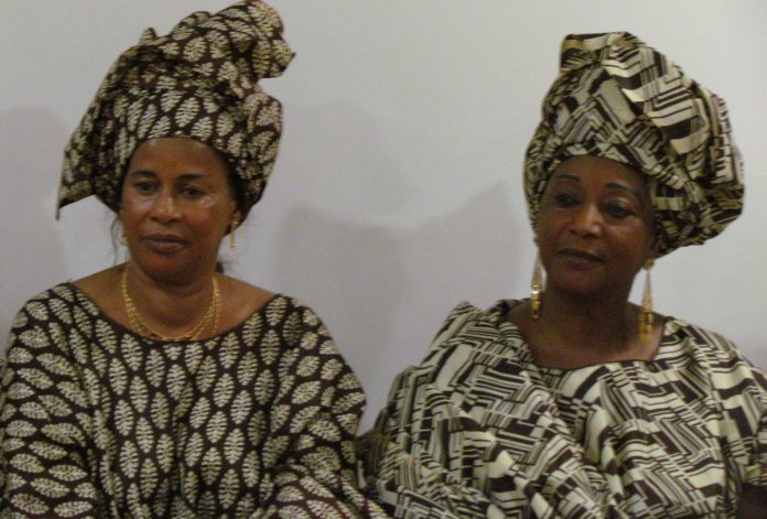 Reportage-Vidéo : En France, les femmes de l’APR ont désavoué leurs chefs et fait appel à Macky Sall