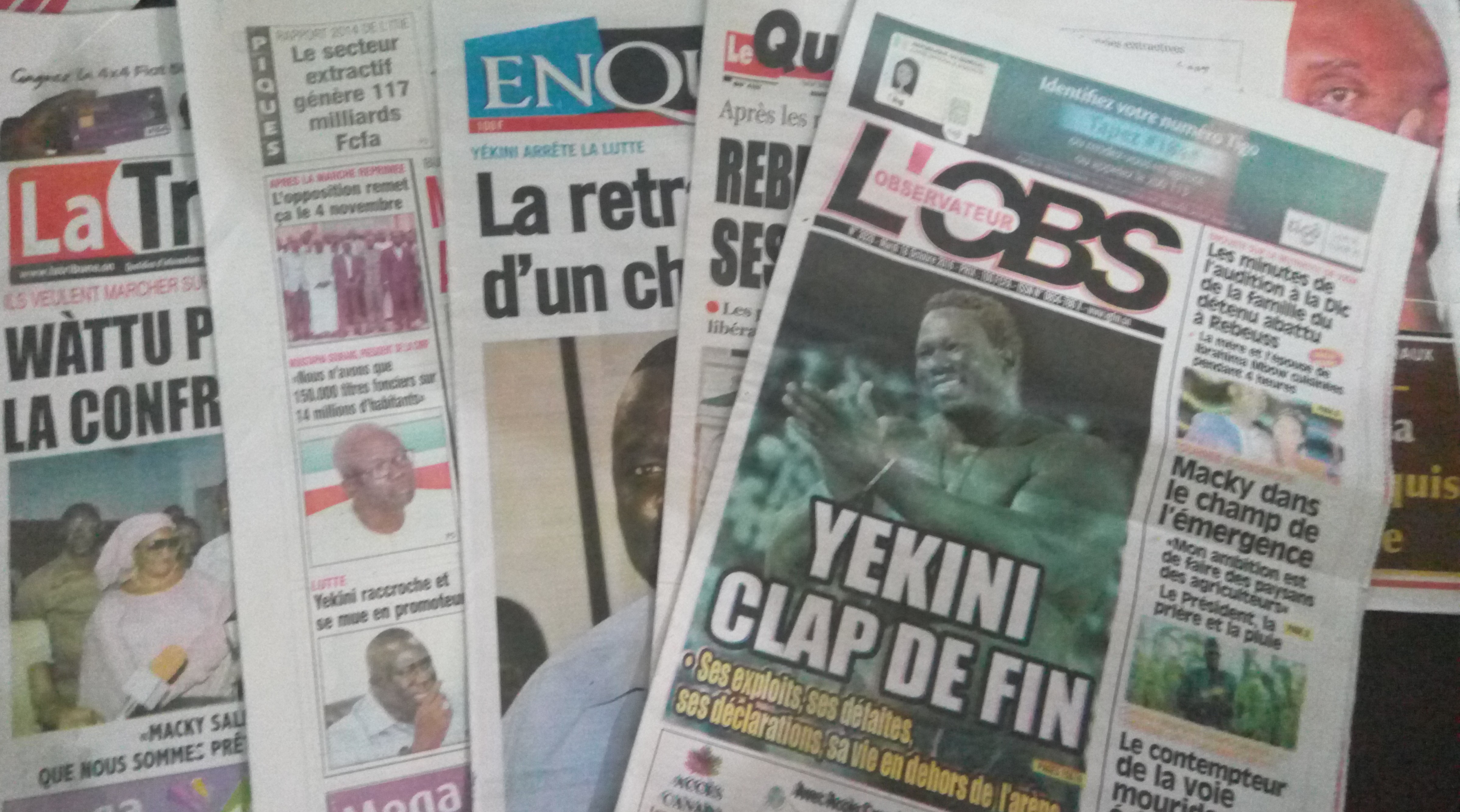 La Une des quotidiens du 18 octobre 2016:  Au menu, les suites de la marche avortée de l’opposition et la retraite du lutteur Yekini