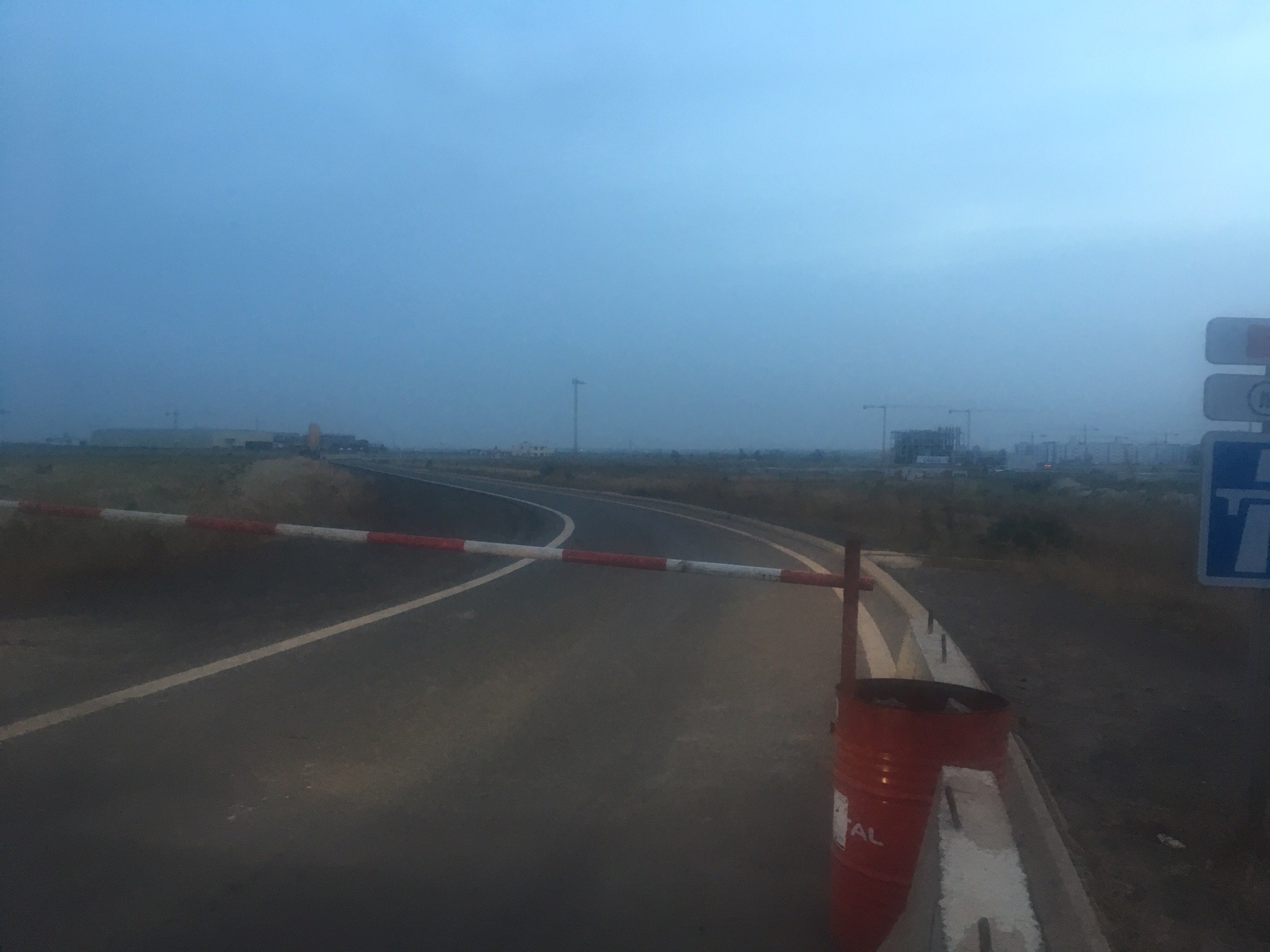 autoroute à péage, voix fermée
