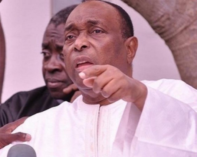 Quand Diaz-père et fils veulent à mettre en déréliction nos institutions! (Par Alioune Badara LY*)