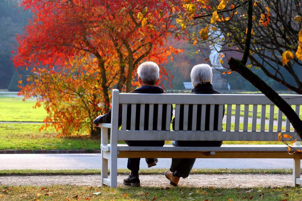 Aux États-Unis, deux retraités texans se sont éteints à seulement quelques heures d’intervalle. Leurs proches se souviennent, avec émotion, de ce couple resté amoureux, jusqu’au bout.