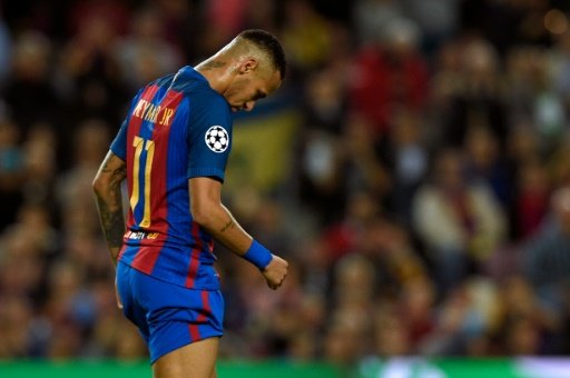 © AFP/Archives | L'attaquant du FC Barcelone Neymar lors du match contre Manchester City, le 19 octobre 2016 au Camp Nou MADRID (AFP) -