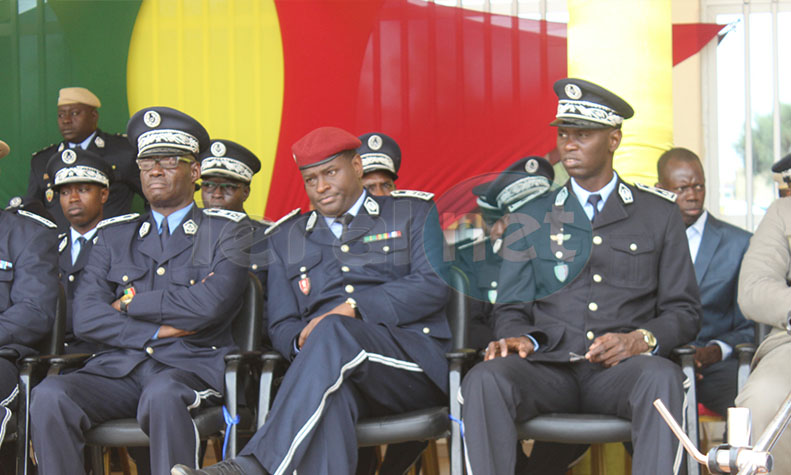 la cérémonie de la présentation du drapeau de la 43éme promotion de l’école nationale de police