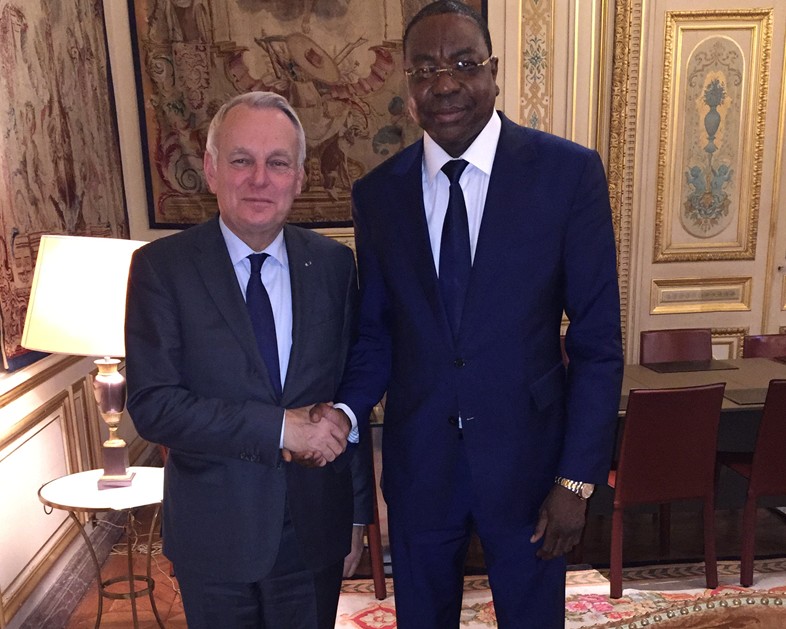 En visite au Sénégal, Jean-Marc Ayrault a repris en main les affaires africaines