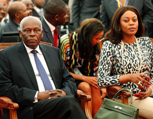 Jose Eduardo Do Santos, président d'Angola avec sa famille.