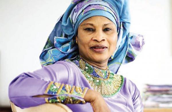 11 PHOTOS : La sublissime Aïssata Tall Sall en toute élégance, regardez 11 PHOTOS : La sublissime Aïssata Tall Sall en toute élégance, regardez