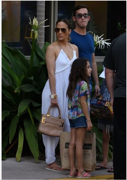 Jennifer Lopez et ses enfants en toute complicité