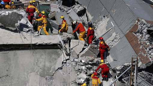 Un séisme de magnitude 6,5 fait au moins 52 morts en Indonésie