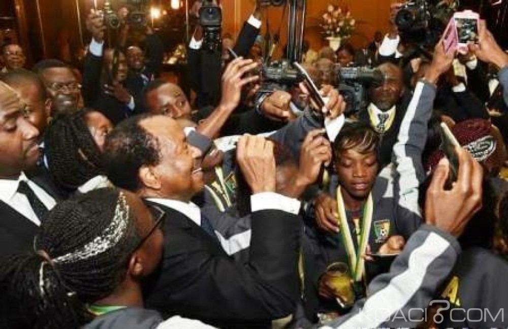 Cameroun : Paul Biya et Chantal Biya en mode selfie, et la toile s’enflamme.