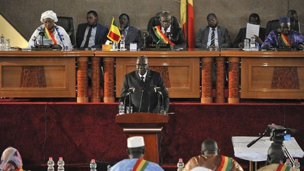 Mali : rejet d'une motion de censure.