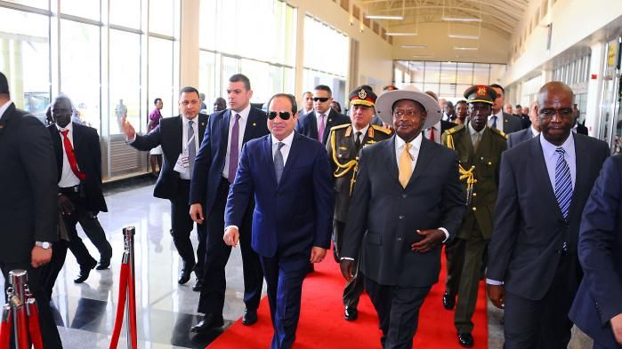 Les gardes du corps des présidents ougandais et égyptien en viennent aux mains lors d'une visite officielle