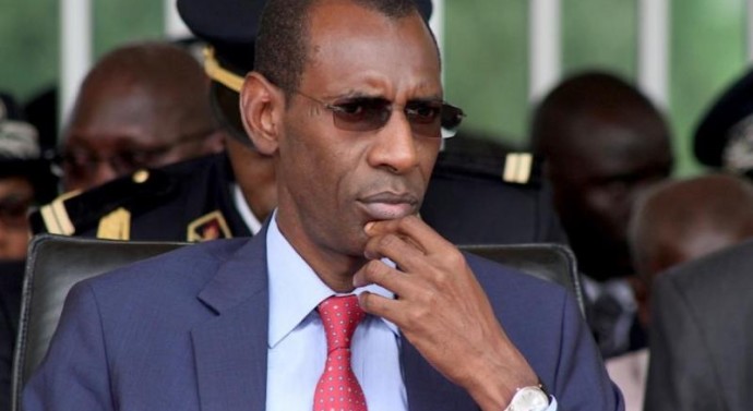 Escroquerie:  De faux Mbacké-Mbacké soutirent 500.000 Francs au ministre de l’intérieur Abdoulaye Daouda Diallo