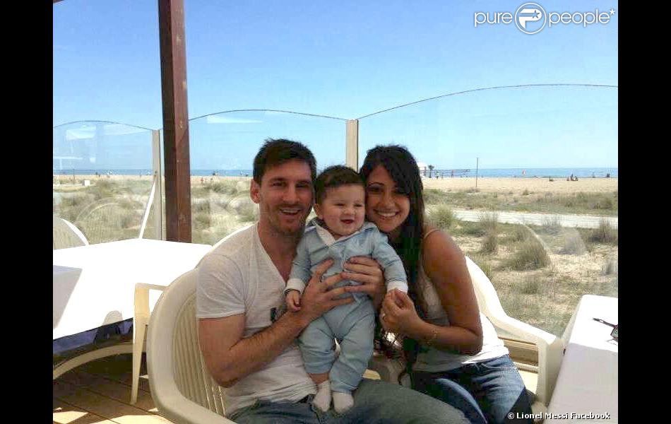 Lionel Messi : Première photo de famille avec son fils Thiago et sa belle chérie