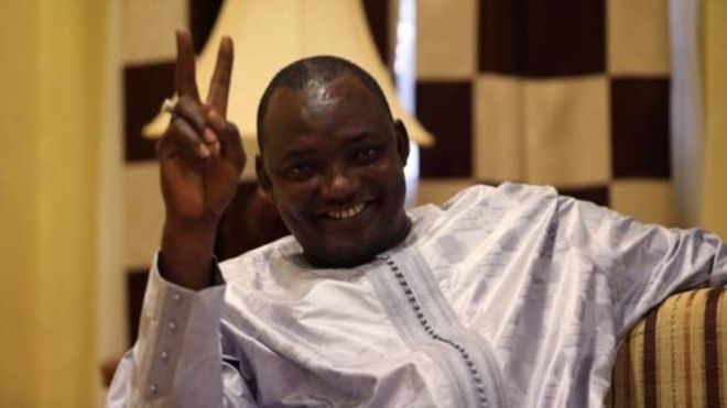 Adama Barrow, un homme d'affaires, a déclaré qu'il ne veut pas diriger "un pays qui n'est pas en paix avec lui-même".