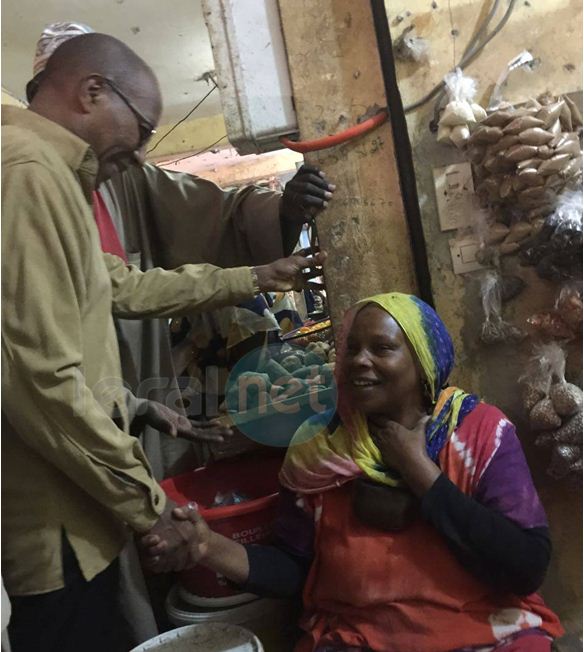 Photos: Abdoul Mbaye en guest star au marché de  Yoff et pêche dans les eaux du  fief d'Abdoulaye Diouf Sarr ministre