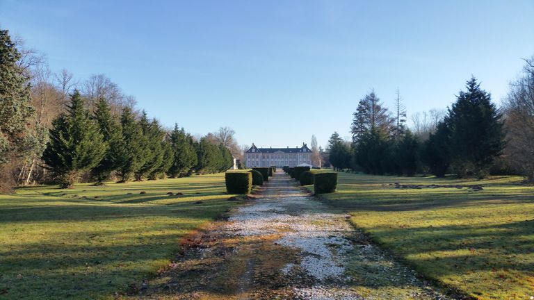 Un château, héritage d’Houphouët-Boigny, sème la zizanie dans un village français