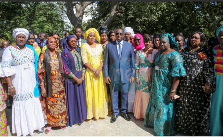 Photos: les membres du cabinet présidentiel ont présenté ce jeudi 05 janvier leurs voeux au Chef de l'Etat Macky Sall