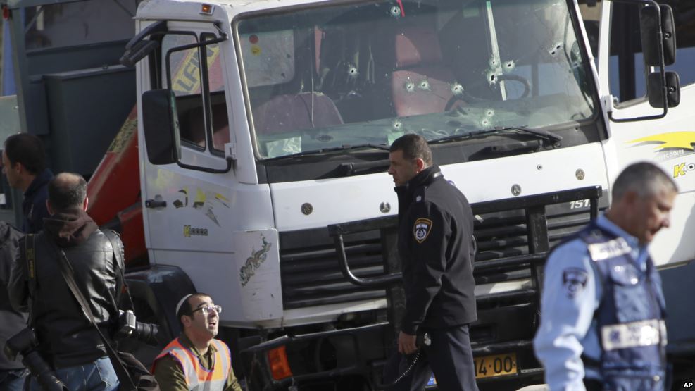 Quatre soldats israéliens tués dans une attaque au camion à Jérusalem