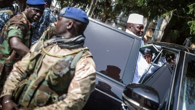 Gambie : la Cour suprême indécise