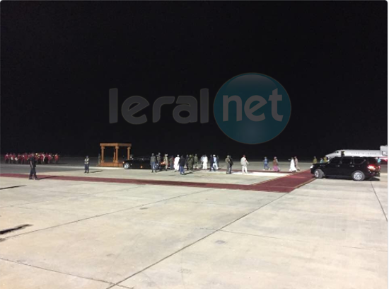 Photos : Regardez en images les derniers moments de Jammeh à l’aéroport de Banjul