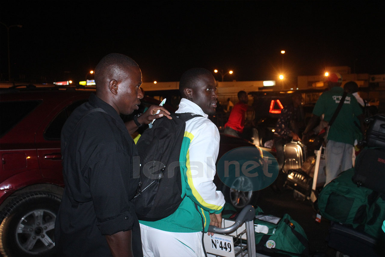 Videos-photos: l'arrivée des lions de la Teranga à l'aéroport Léopold Sedar Senghor de Dakar
