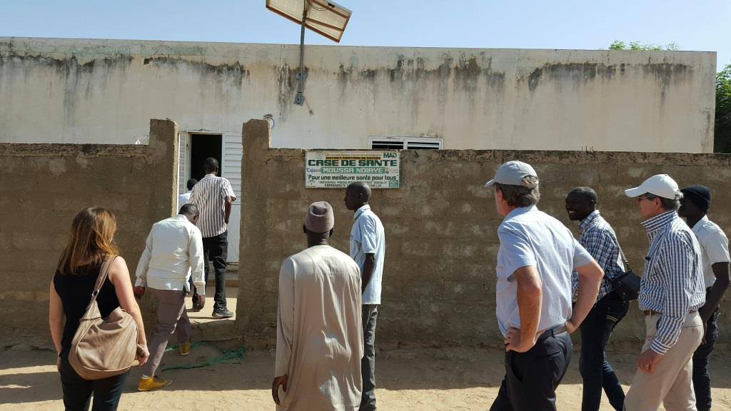 Photos: SEM Christophe Bigot, ambassadeur de la France au Sénégal, visite de terrain à Diofior, Fatick et Nianing-Saly
