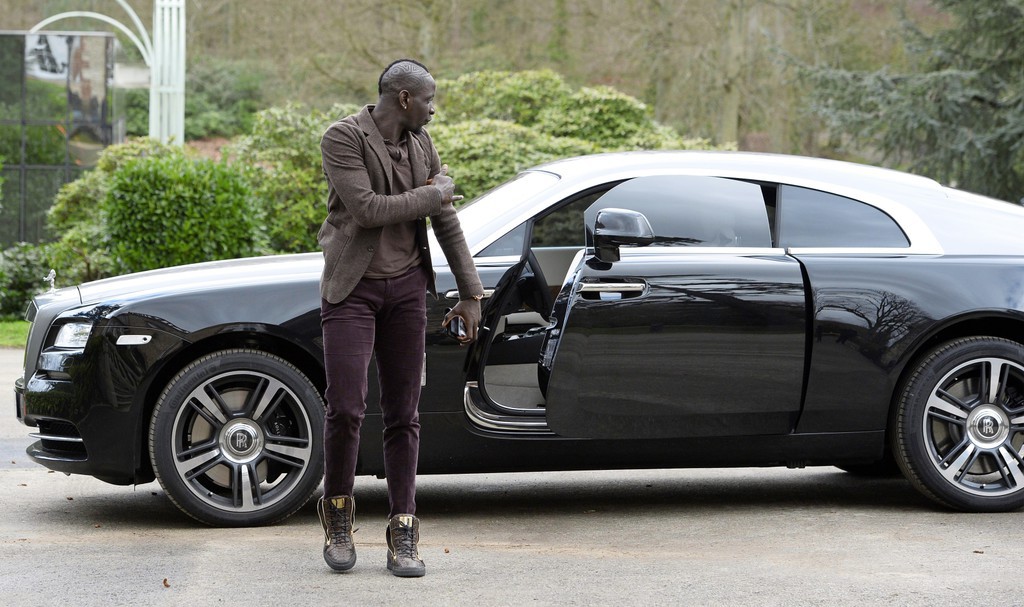 6 Photos : Mamadou Sakho, l'enfant de Tambacounda et sa Rolls-Royce Wraith