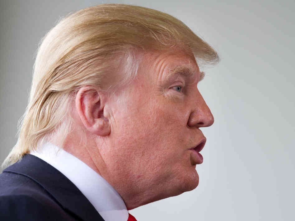 Le médecin de Donald Trump révèle le secret de sa chevelure