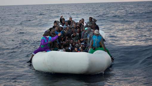 Plus d'un millier de migrants secourus au large de la Libye