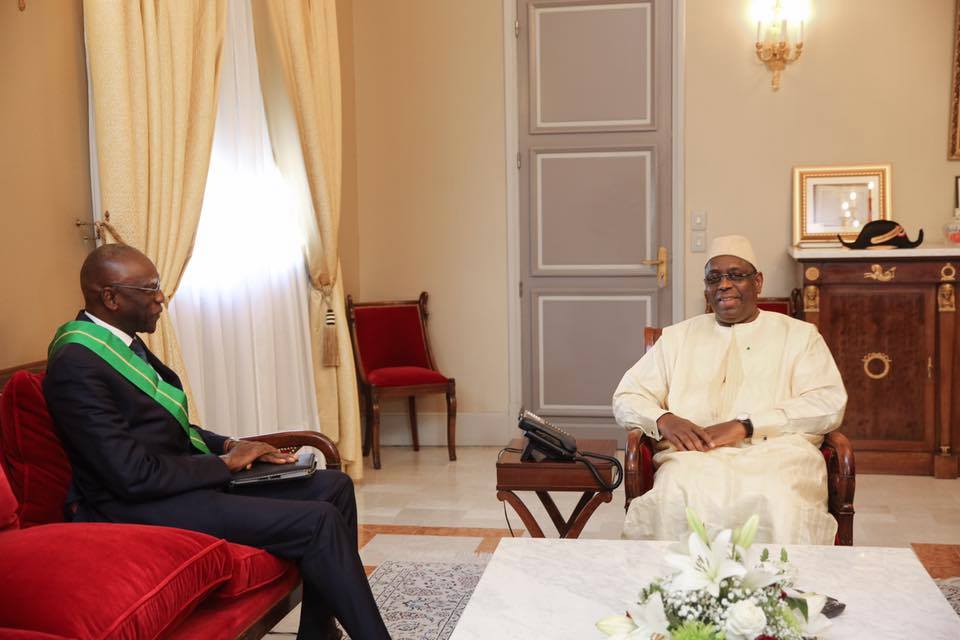  Macky Sall et le Général Babacar Gaye, ancien CEMGA et ancien représentant spécial du S.G des Nations Unies 