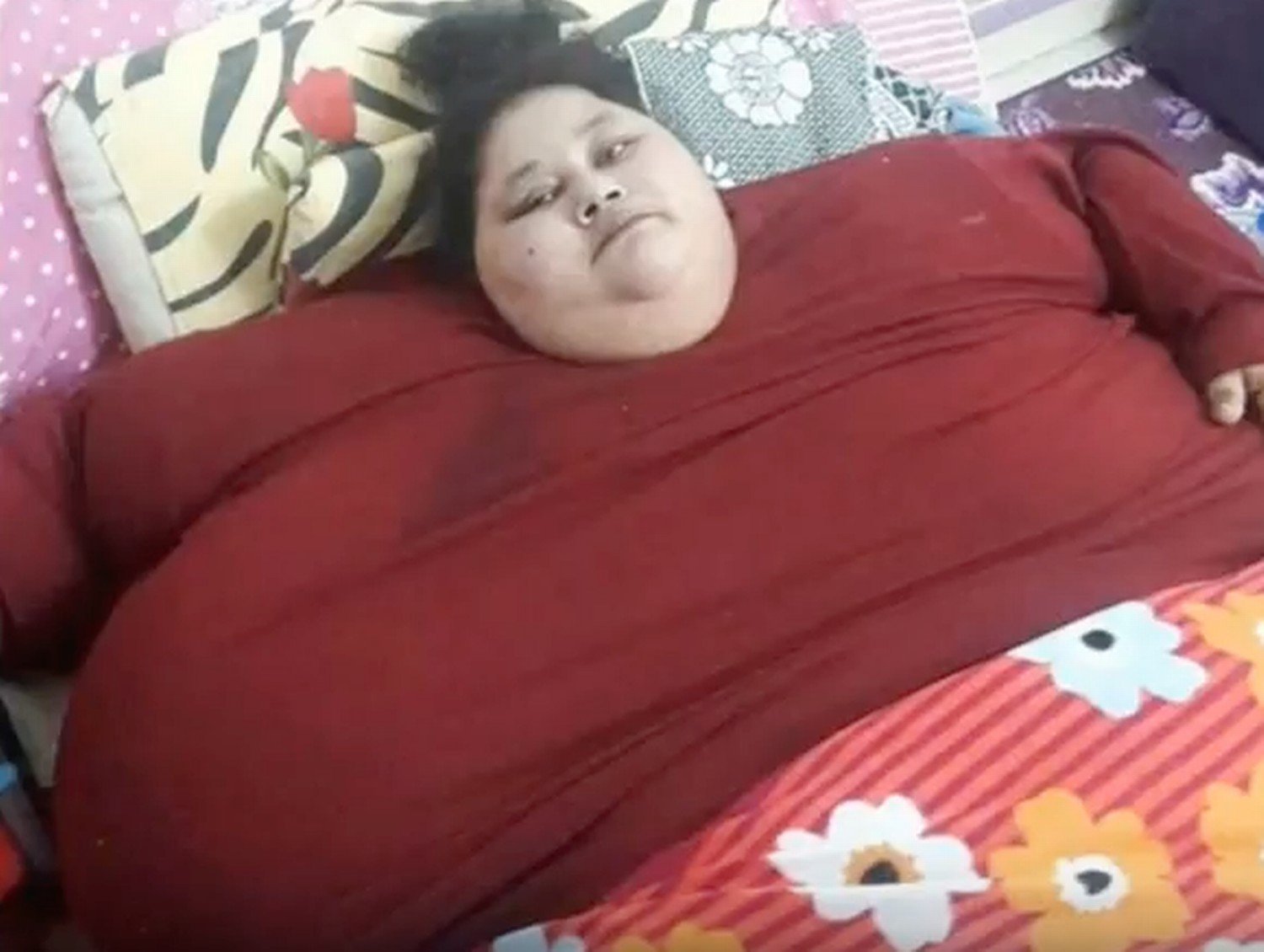 Si le poids de l'Égyptienne est attesté, elle serait la femme actuellement en vie la plus lourde au monde, devantl'Américaine Pauline Potter (291 kilos).