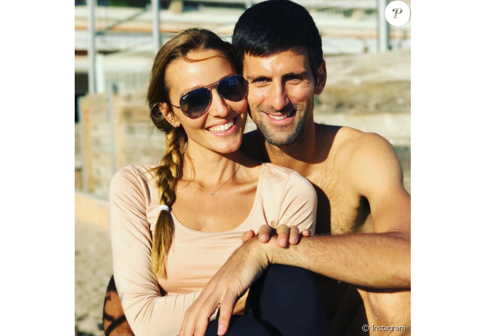 Novak Djokovic et sa femme Jelena, parents d'un petit Stefan né en octobre 2014, attendraient leur 2e enfant pour le mois d'août 2017 selon le tabloïd serbe Blic. Photo Instagram publiée pour les fêtes de fin d'année 2016. © Instagram