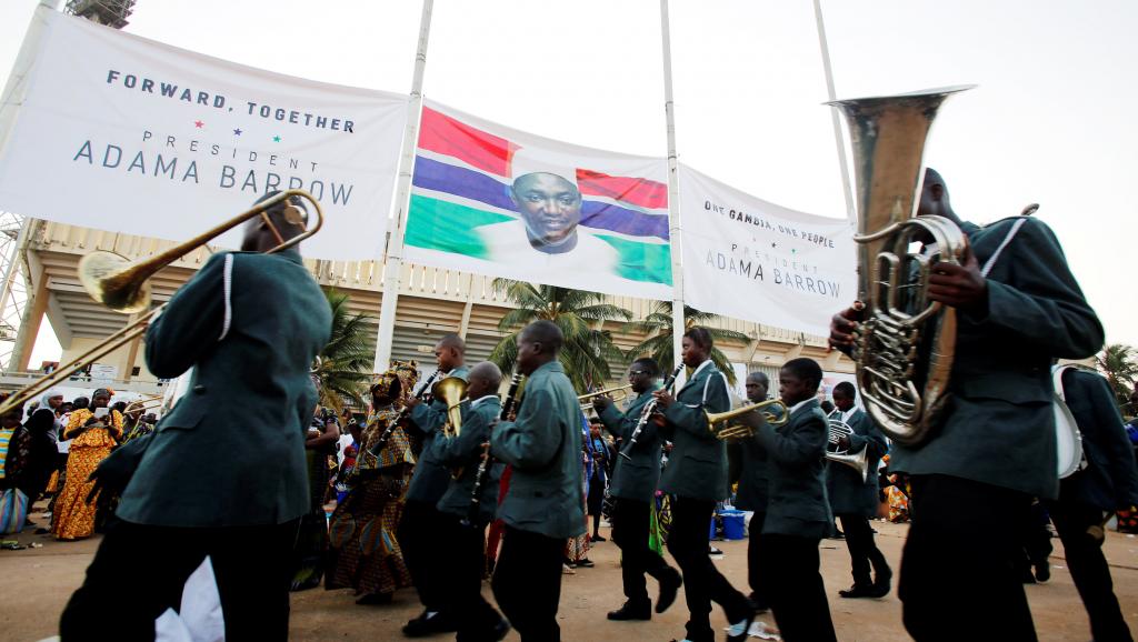 Quand la chanson « Plus fort » de Youssou Ndour est reprise par l’armée gambienne