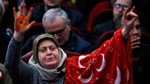 La Turquie lève l'interdiction du foulard dans l'armée
