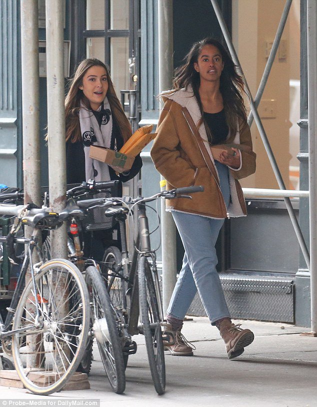 Galerie: La nouvelle vie de stagiaire de Malia Obama 