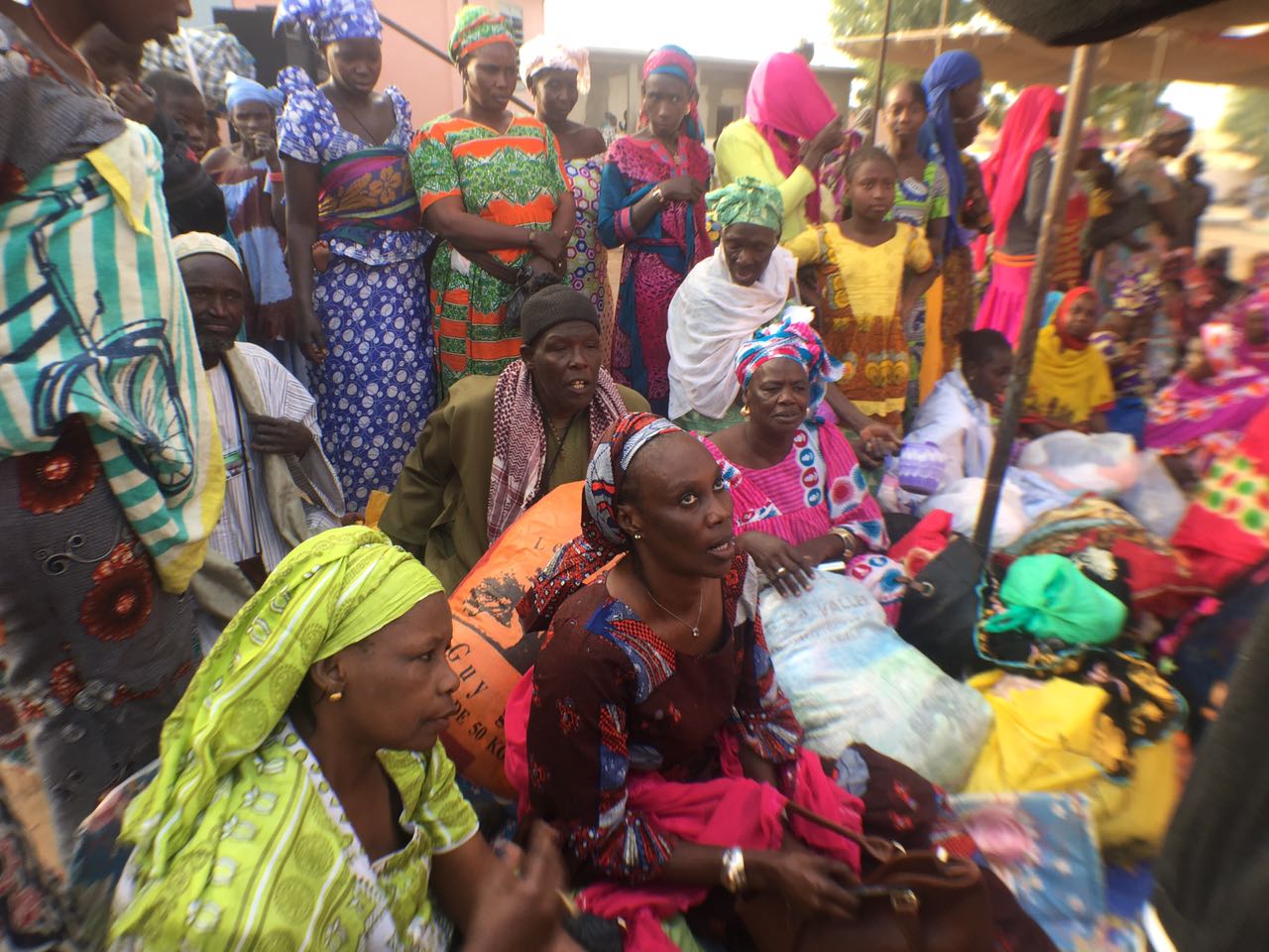 Photos- Porokhane 2017: Distribution d'habits dahira Sokhna Diarra Pikine Tally Bou Bess