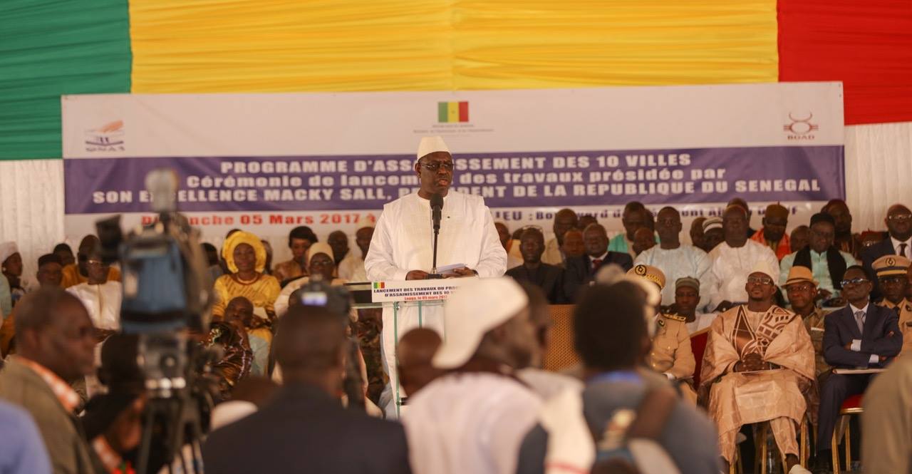 Macky Sall lance un vaste programme d'assainissement de 10 villes pour 60 milliards de francs CFA
