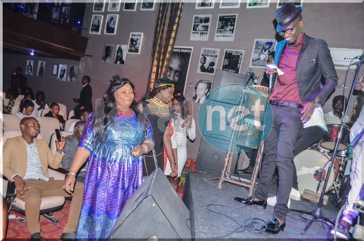 Photos- Deuxième partie anniversaire Demba Guissé au Petit théâtre