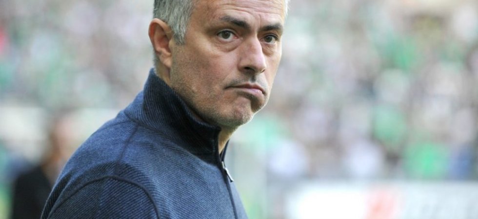 Manchester United : Pour José Mourinho, " tout fout le camp " en Angleterre