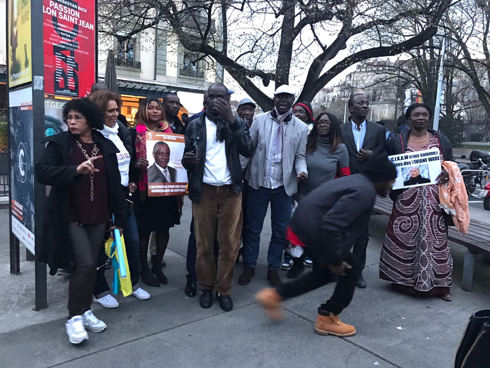 (Images): Manifestation de l'opposition dans les rues de Genéve